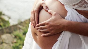 zwangere buik doen tijdens zwangerschap