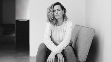 Afina is moeder en alcoholverslaafd