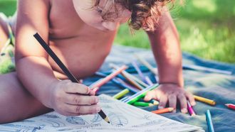 tekent kind per leeftijd