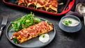 Heerlijk recept voor vegetarische Enchilada’s met paddenstoelen, spinazie en komkommersalade