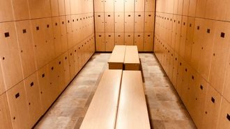 Kleedkamer met lockers