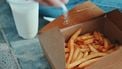 Frietjes met te veel zout